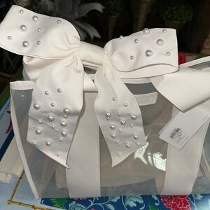 Case-Mate White Bow Hair Accessory with Pearl Accents
